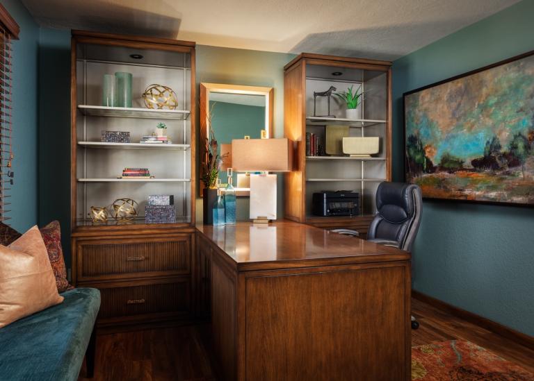Sophisticated Transitional office